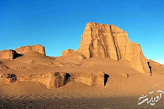 دریا در دل کویر دریا در دل کویر